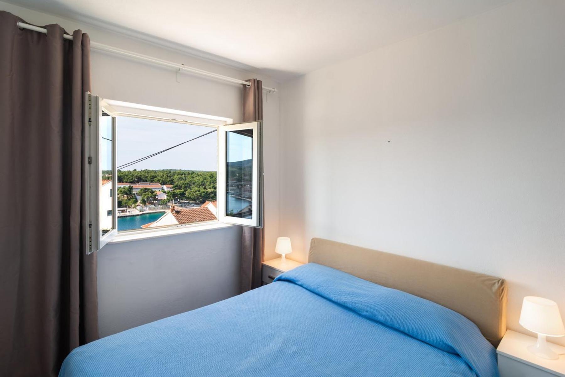 Sea-Views Brazza Apartments With Private Pool Milna  Exterior photo
